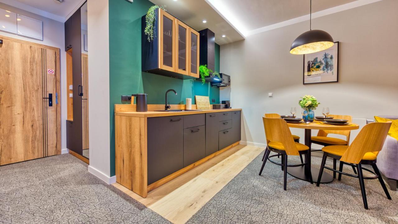 Apartamenty Vip Centrum - Wczasowa 17 By Royal Aparts Swieradow-Zdroj Ngoại thất bức ảnh